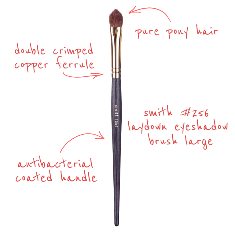 256 Arrowhead Laydown Eyeshadow Brush Large